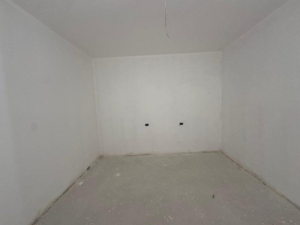 SHITET APARTAMENT 2+1+2 TEK UJI I FTOHTE
