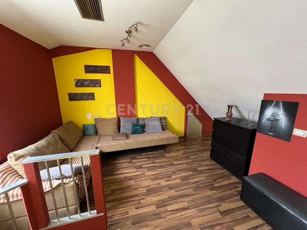 SUPER DUPLEX IN VENDITA CON VERANDA A KODRA E DIELLIT