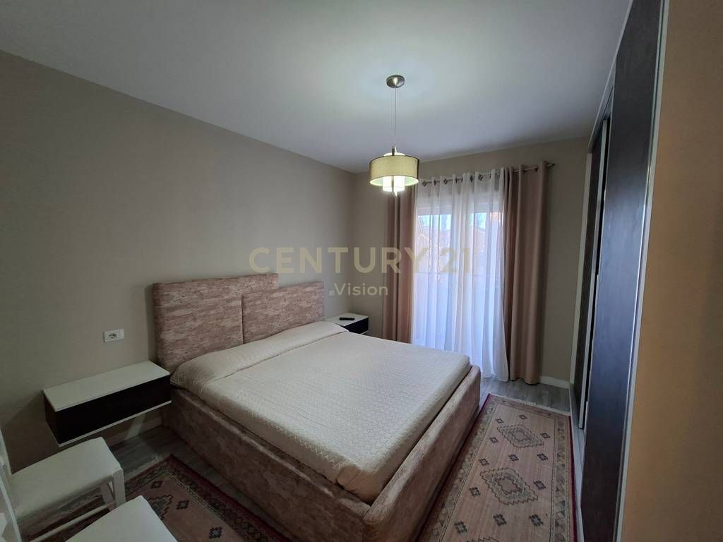 APARTAMENT 2+1+2 PER SHITJE TEK RESTORANT TRADITA NE SHKODER