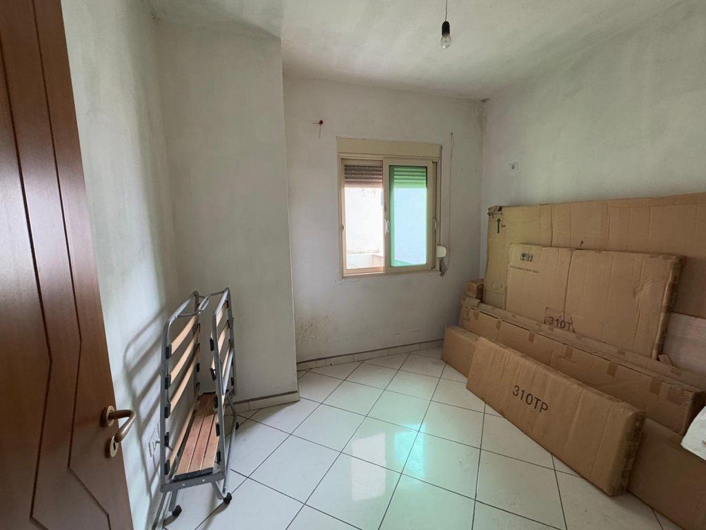 SHITET APARTAMENT 2+1 NE RRUGEN TRANSBALLKANIKE VLORE