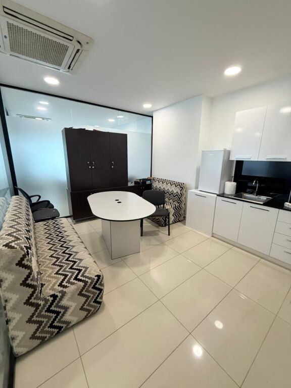 OFFICE FOR RENT AT DELIJORGJI COMPLEX