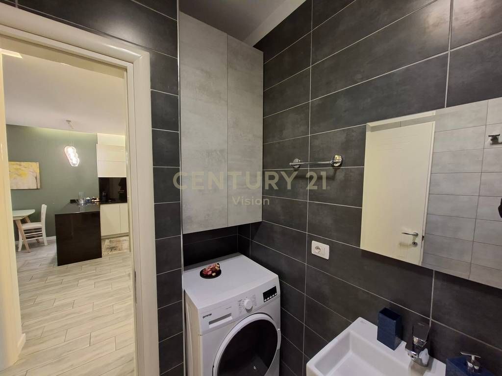 APARTAMENT 2+1+2 PER SHITJE TEK RESTORANT TRADITA NE SHKODER