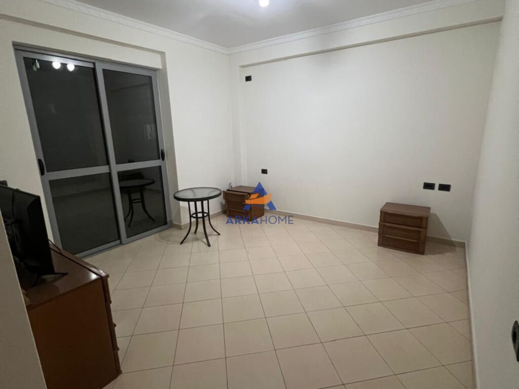 IN VENDITA APPARTAMENTO 2+1+BALCONI"VIA THESARI, FRESK" 150.000 EURO