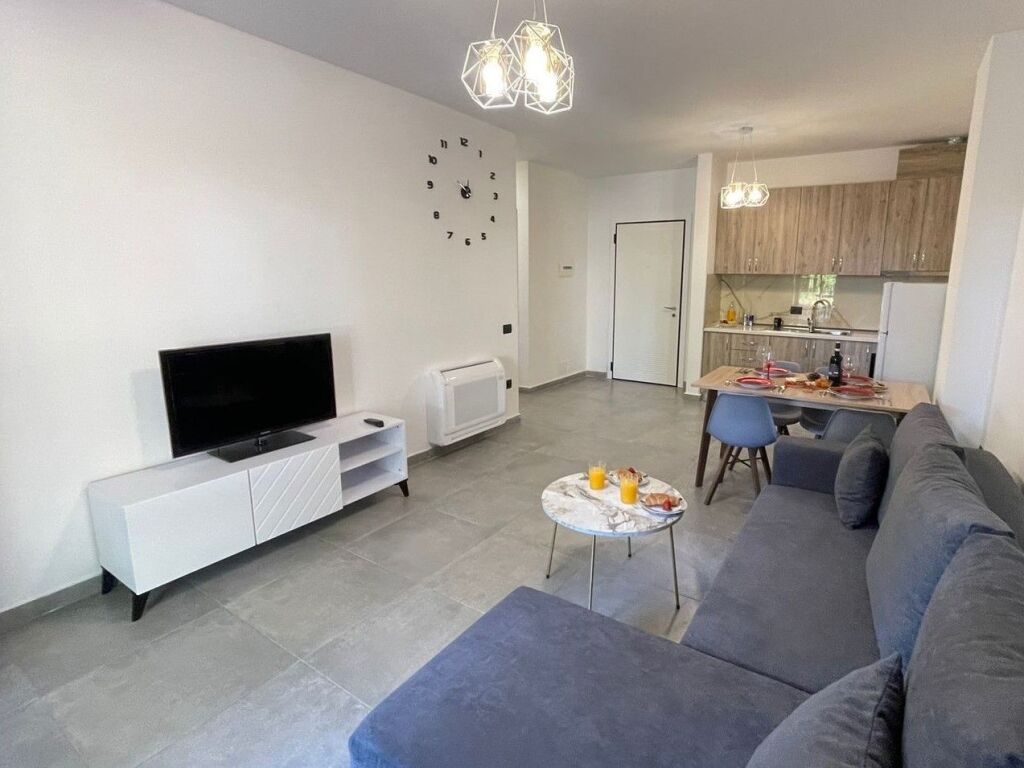 Apartament 1+1 në shitje te Rana e Hedhun Shëngjin