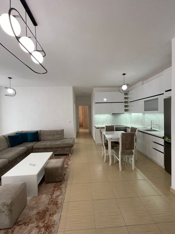 AFFITTASI APPARTAMENTO 2+1+2 AL NUOVO BOULEVARD.