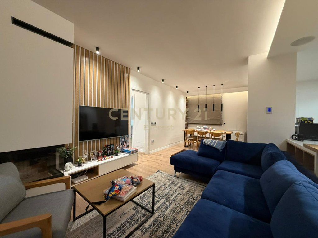 SHITET PENTHOUSE NE SHKOZE