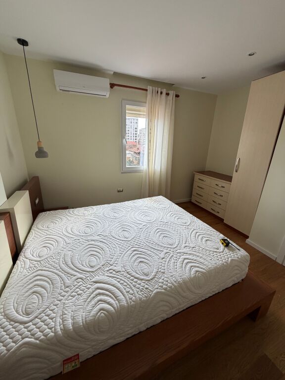 3+1,furnished near the red school,price 800 euro
