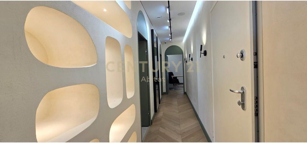 PREMIUM SPACE FOR RENT FOR OFFICE OR CLINIC ON KOSOVARVE STREET