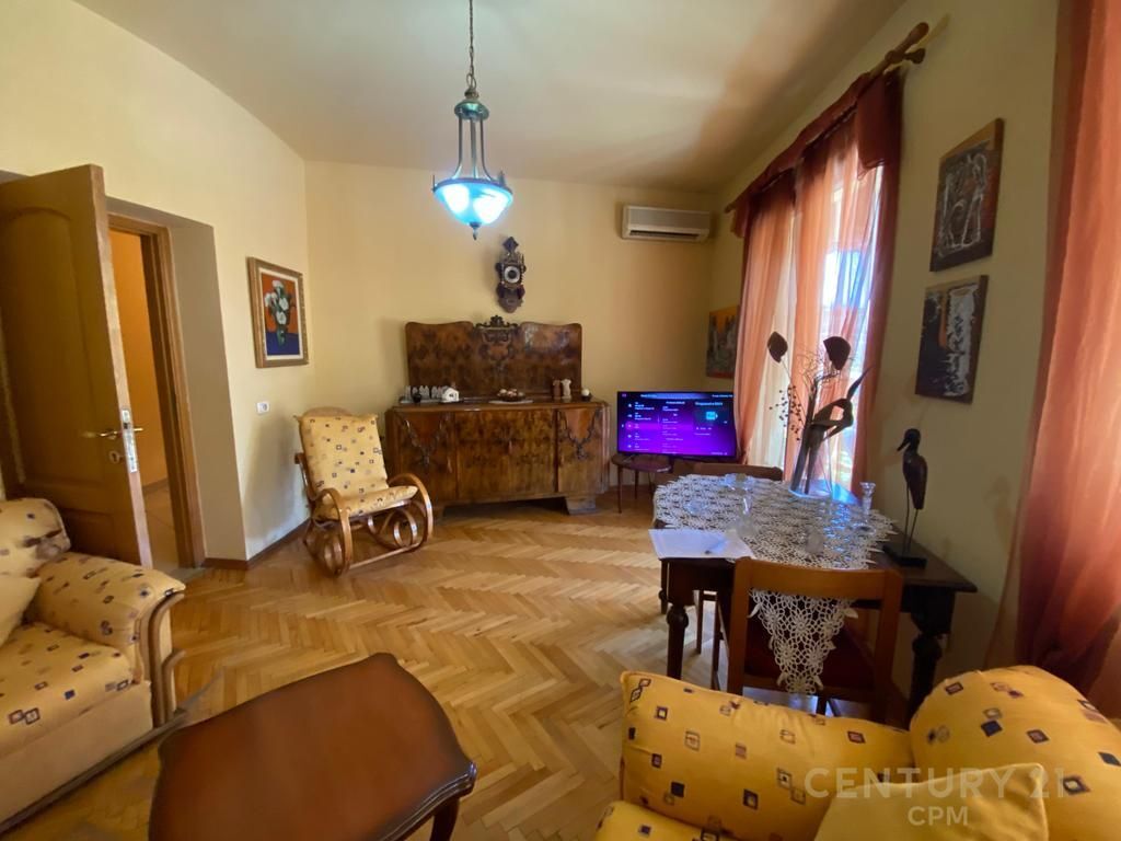 AFFITTASI APPARTAMENTO 2+1 CON DEPOSITO VICINO ALLO STADIO DINAMO