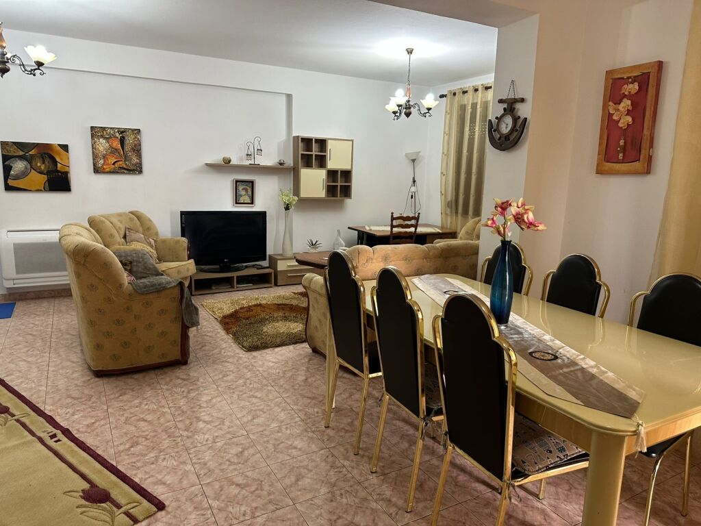 APARTAMENT ME QERA 2+1 BLLOK 100.000 LEKE