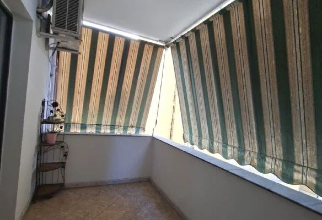 In affitto:  *2+1+2 &amp; 1 BLLK* *(📍Komuna e Parisit )* ✨️ Arredato / Prima volta in affitto 🔥🔥 * Leke/Mese* 💶💶