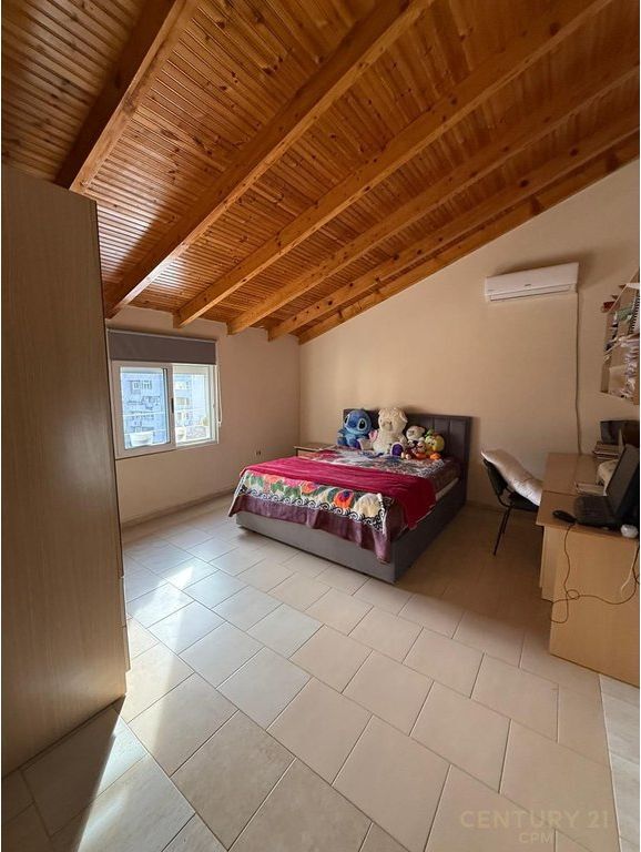 VILLA IN AFFITTO A FRESK