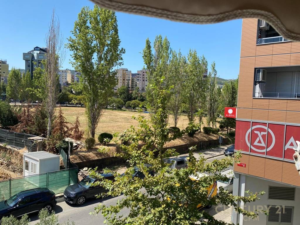 AFFITTASI APPARTAMENTO 2+1 CON DEPOSITO VICINO ALLO STADIO DINAMO