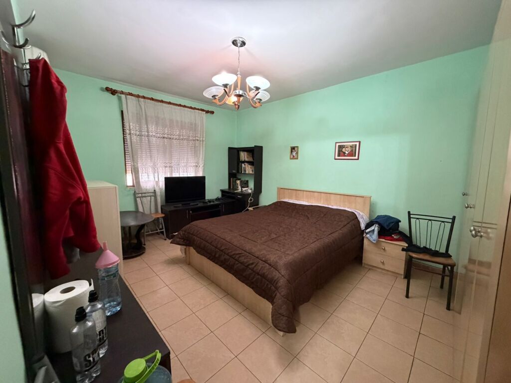 Apartment 3+1 for sale, Near Hotel Mondial, 21 Dhjetori