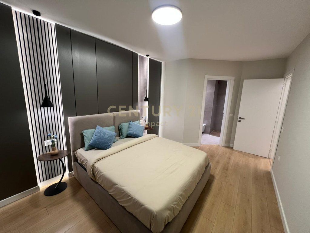 SHITET APARTAMENT 2+1+2