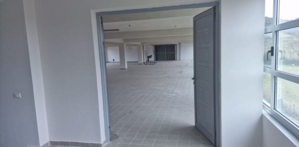 MAGAZZINO IN AFFITTO 720 M2 COMBINATO 2200 EURO