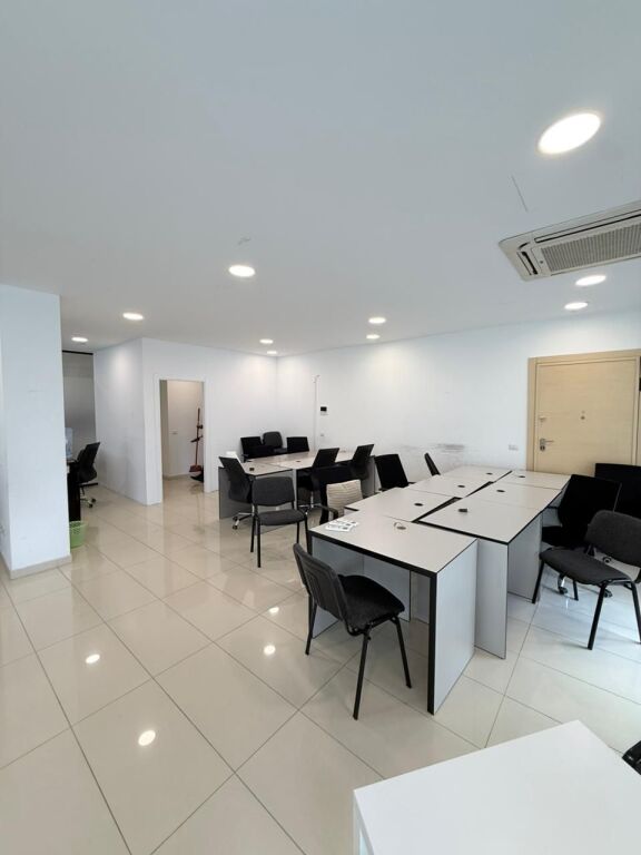 OFFICE FOR RENT AT DELIJORGJI COMPLEX