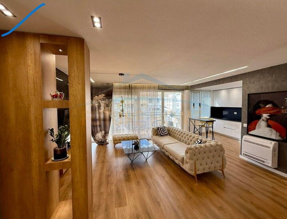 Qera, Apartament 2+1+2, 21 Dhjetori, Tirane