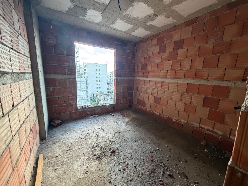 Vendesi in vendita Appartamento 3+1+Veranda presso Ulliri Kamez