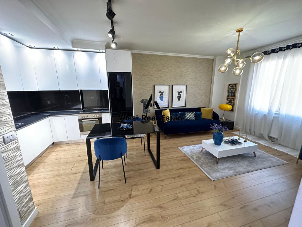 🏡 Appartamento 2+1 in affitto 📍 Indirizzo: Rruga e Kosovarëve💶 Prezzo: 900 € / mese