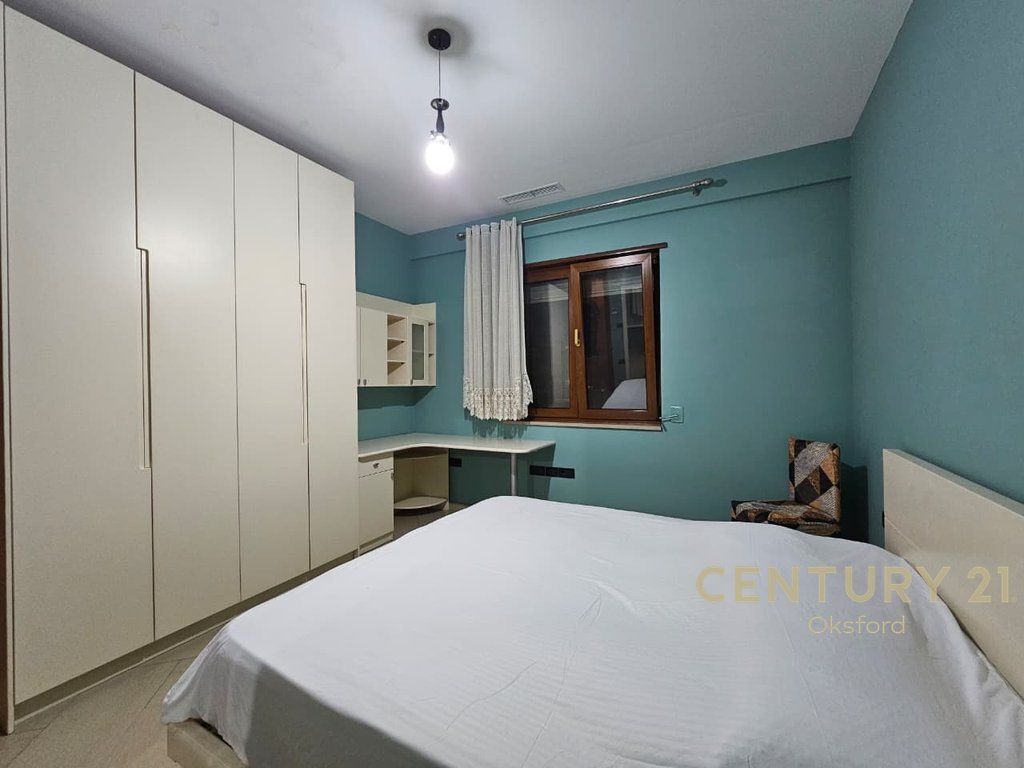 JEPET ME QIRA APARTAMENT 2+1 ME POST PARKIMI TEK BULEVARDI I RI