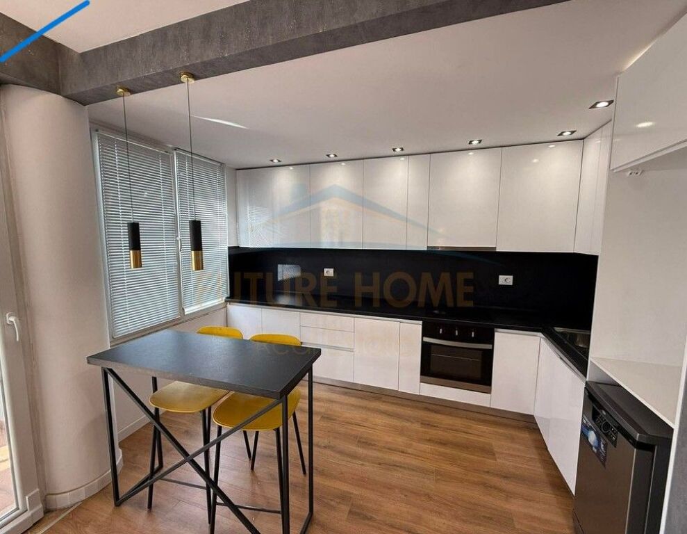 Qera, Apartament 2+1+2, 21 Dhjetori, Tirane
