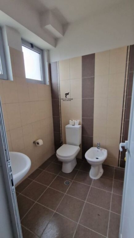 MAGAZZINO IN AFFITTO 720 M2 COMBINATO 2200 EURO