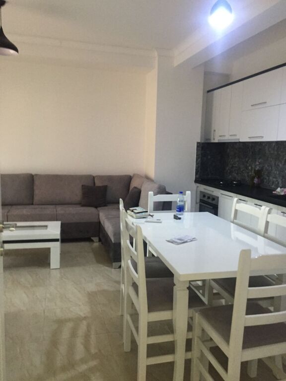 Jepet me qira 1+1+ parkim SIMA COM ASTIR 500€