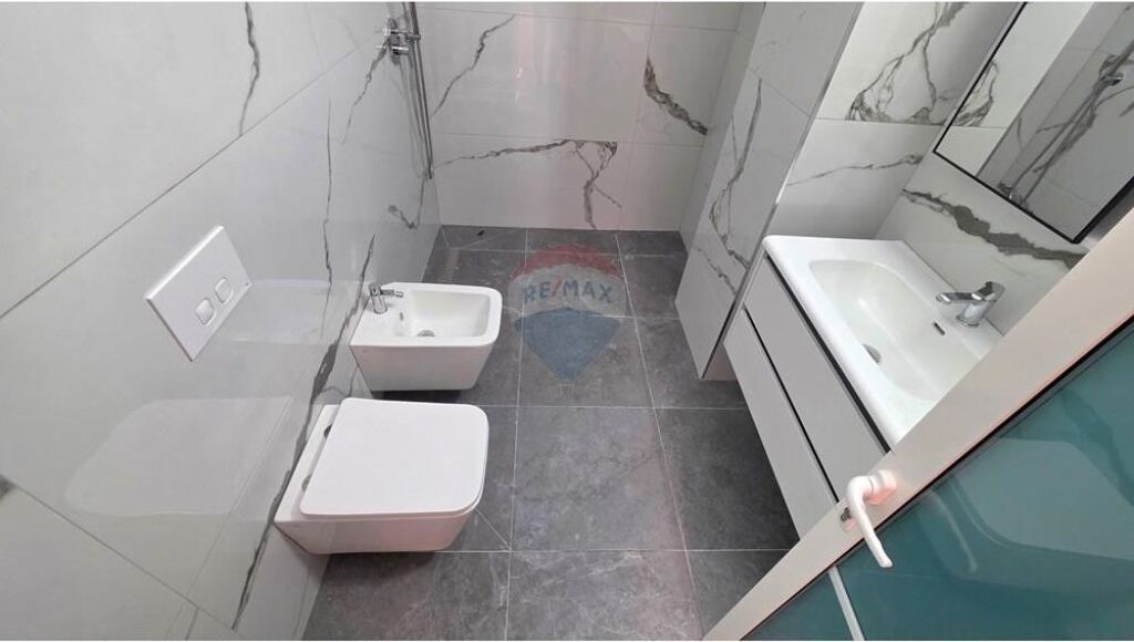 🏡✨ APARTAMENT 1+1 PËR SHITJE – PRANË PALESTRËS SË MUNDJES, VLORË