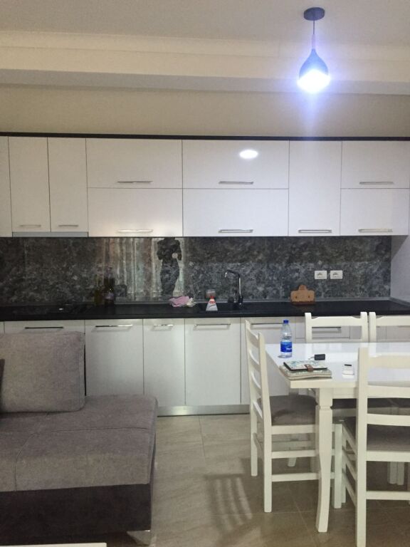 Jepet me qira 1+1+ parkim SIMA COM ASTIR 500€