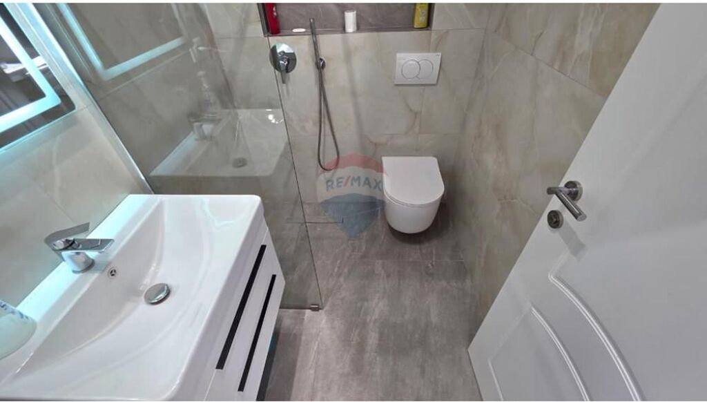 🏡✨ APARTMENT 1+1 FOR RENT – TOPANA AREA, VLORA