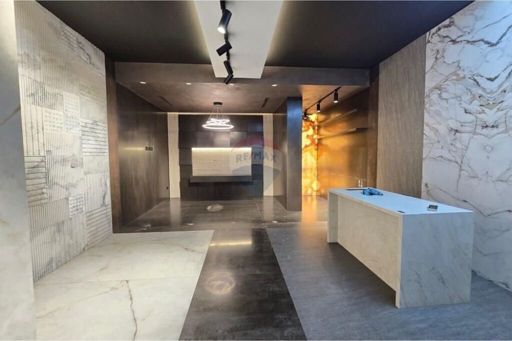 Shop for rent at Wilson Square