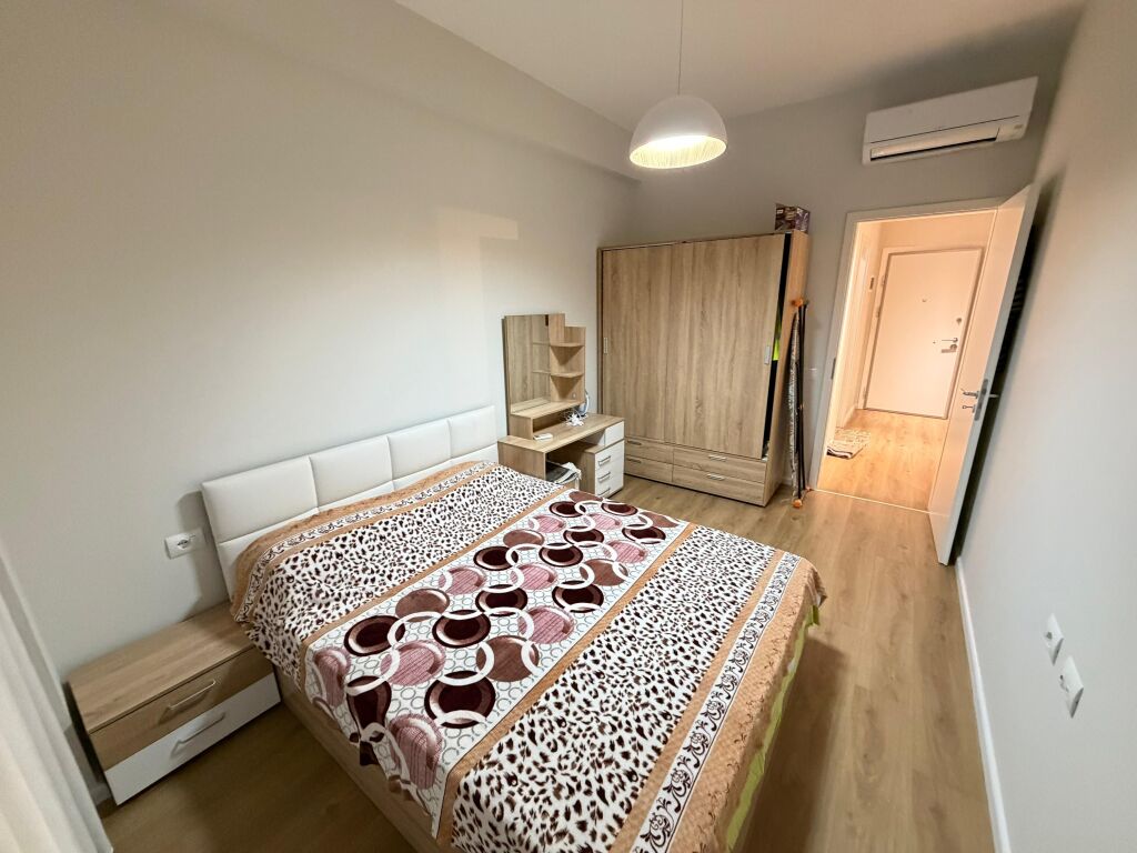 📣Affitto, Appartamento 1+1 📍Complesso Kaimi  •Arredamento nuovo mai abitato prima •5° piano con ascensore •Prezzo 45.000 lek al mese