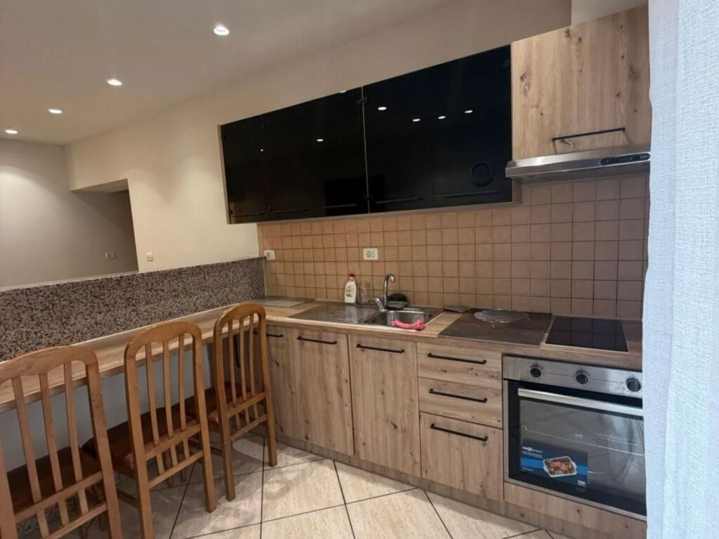 Apartment 1+1 for rent, opposite Square 21, near Zaimi Bakery. 500