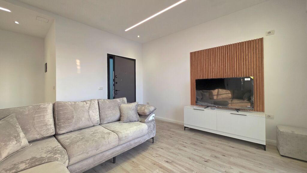 APARTMENT 1+1 FOR SALE NEAR THE GYM OF EFFORT, VLORE