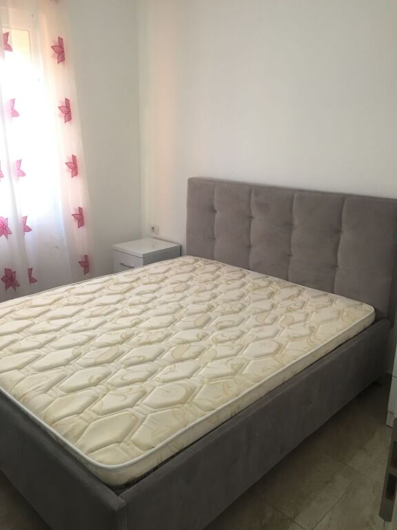 Jepet me qira 1+1+ parkim SIMA COM ASTIR 500€