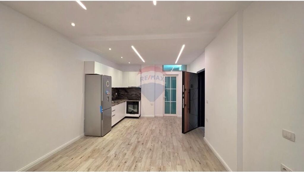 🏡✨ APARTAMENT 1+1 PËR SHITJE – PRANË PALESTRËS SË MUNDJES, VLORË