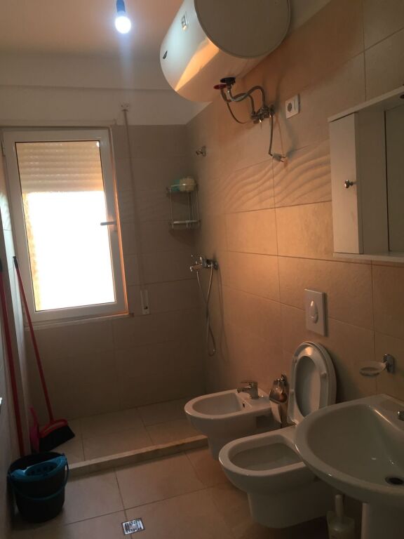 Jepet me qira 1+1+ parkim SIMA COM ASTIR 500€