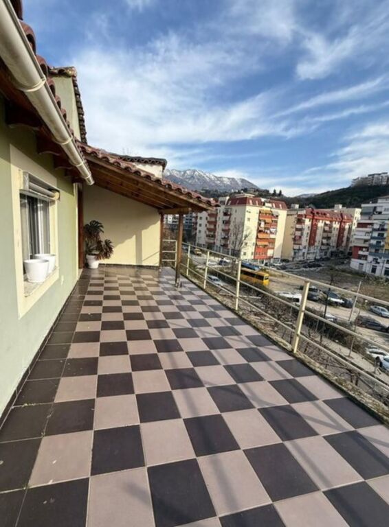 ✨ Vilë për qera