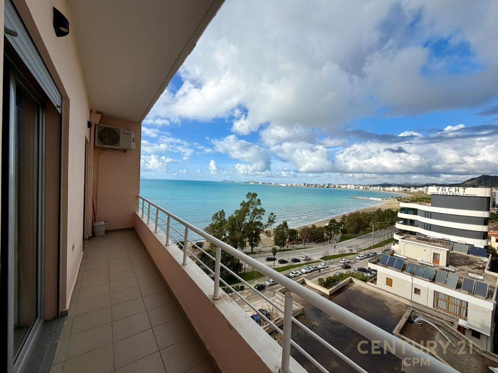 SHITET APARTAMENT 2+1 NE VIJE TE PARE ME DETIN NE LUNGOMARE