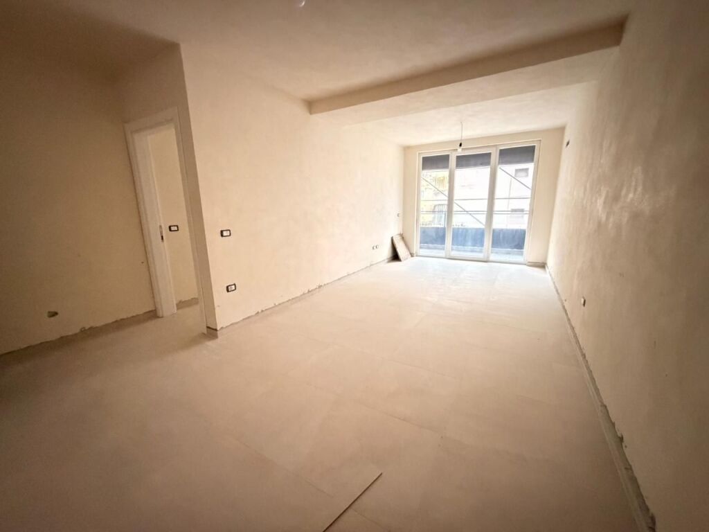 Apartament  1+1 për shitje — Rezidenca Montevideo