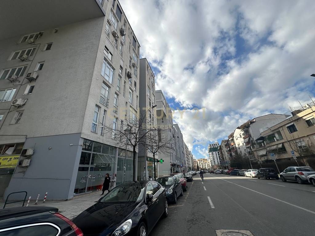 Municipality of Paris, We Offer Office Space for Rent