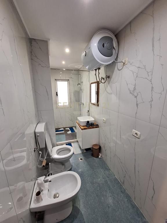 Apartament 1+1 Me Qira në Sheshi Willson, Tirana e Re