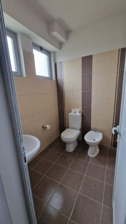 WAREHOUSE FOR RENT 720 M2 VAQARR 2,200 EURO