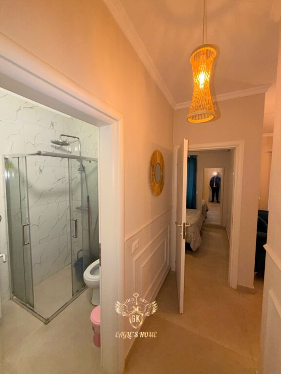 🏡 APARTAMENT ME QERA  • 1+1+Ballkon 💰 Çmimi: 350 € neto ✅ ☎️  📍 Lokacioni:Hotel Vivas Plazh,Durres