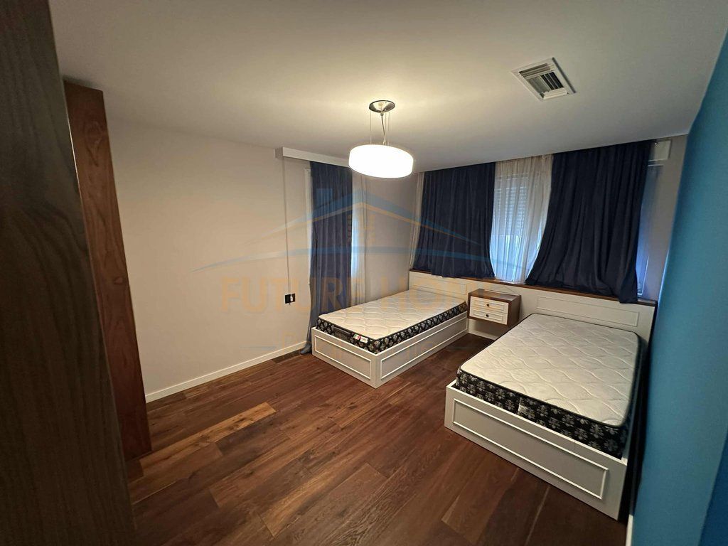 For Rent, Apartment 2+1+2+Garage, Botanical Garden.Qera, Apartament 2+1+2+Garazh, Kopshti Botanik.
