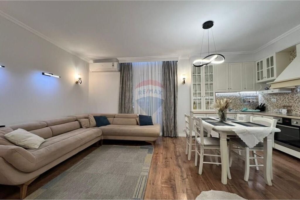 Apartment 3+1+2 parking spaces for rent, near Eleonora!
