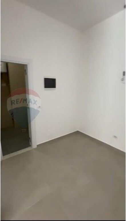 Apartment - For Sale - Muhamet Deliu Street, Tirana(ID: 530571006-27)
