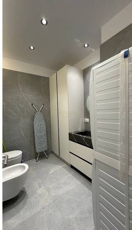 Apartment 2+1+2 for rent at Pazari i Ri, Tefta Tashko.