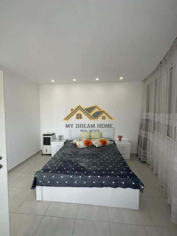 SHITET APARTAMENT 2+1 PLAZH DURRES
